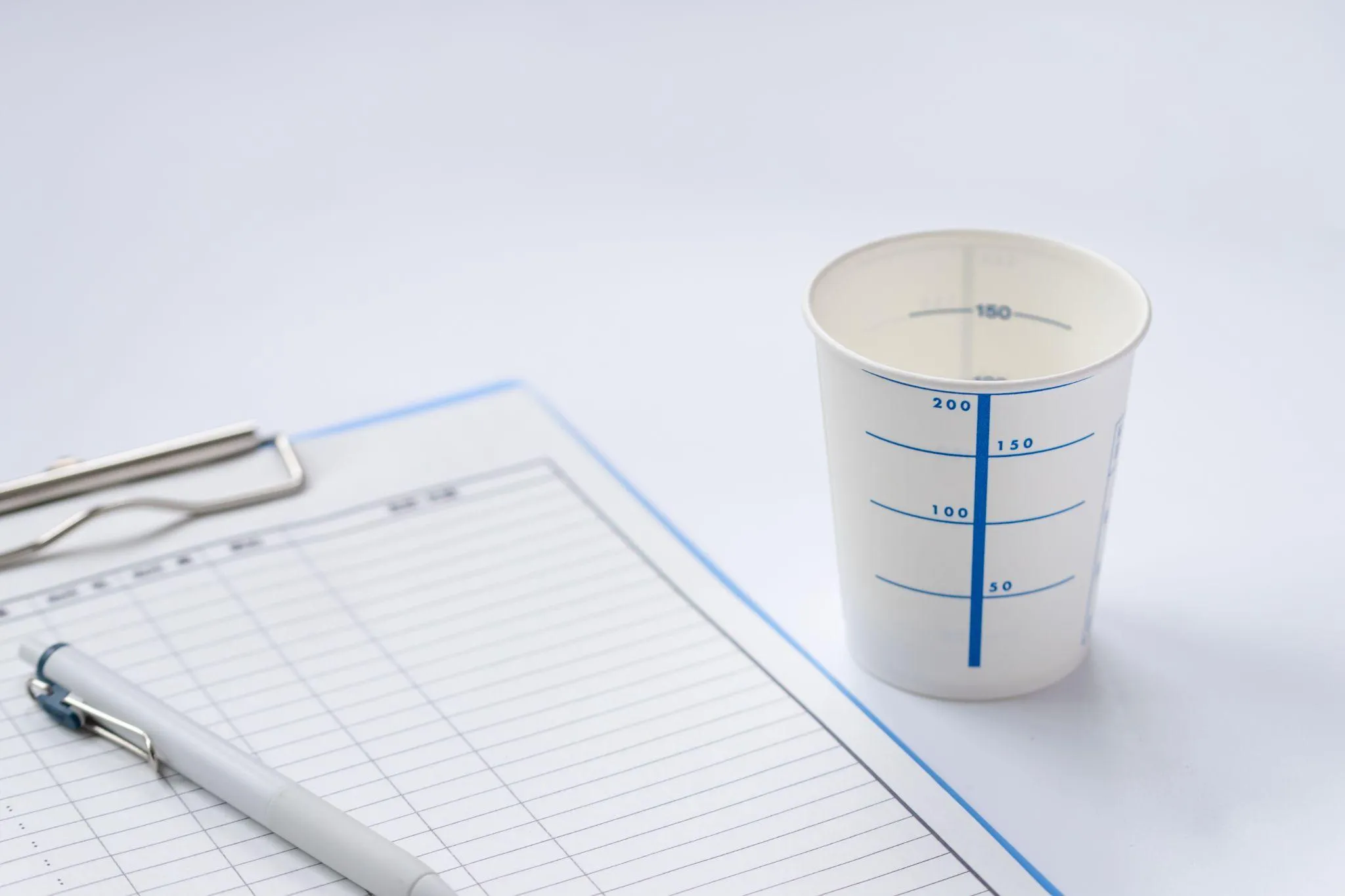 妊婦健診尿蛋白プラスマイナスの意味は?判定基準を詳しく解説