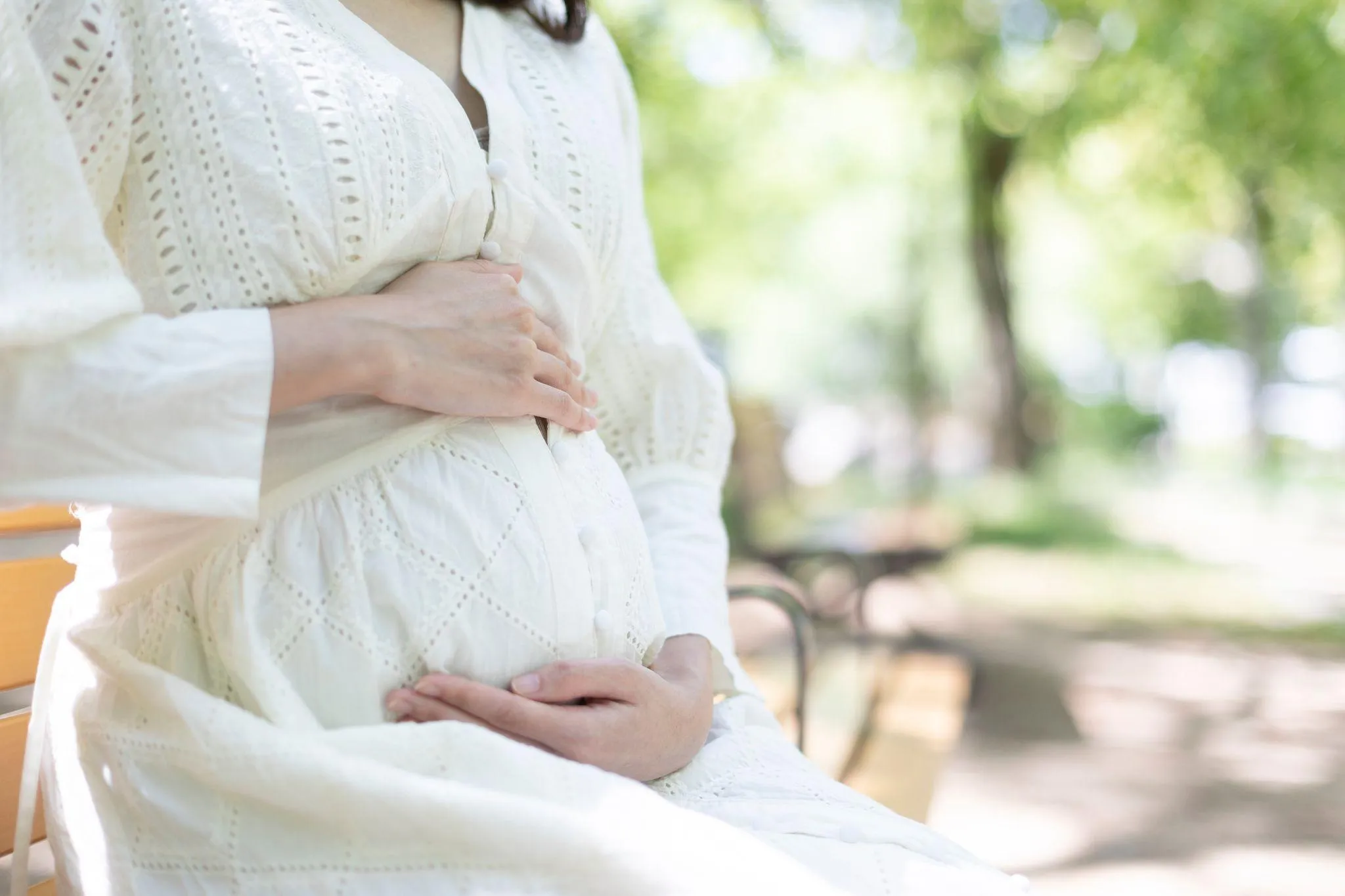 妊婦健診に母子手帳は必須？受け取り方と健診内容を解説